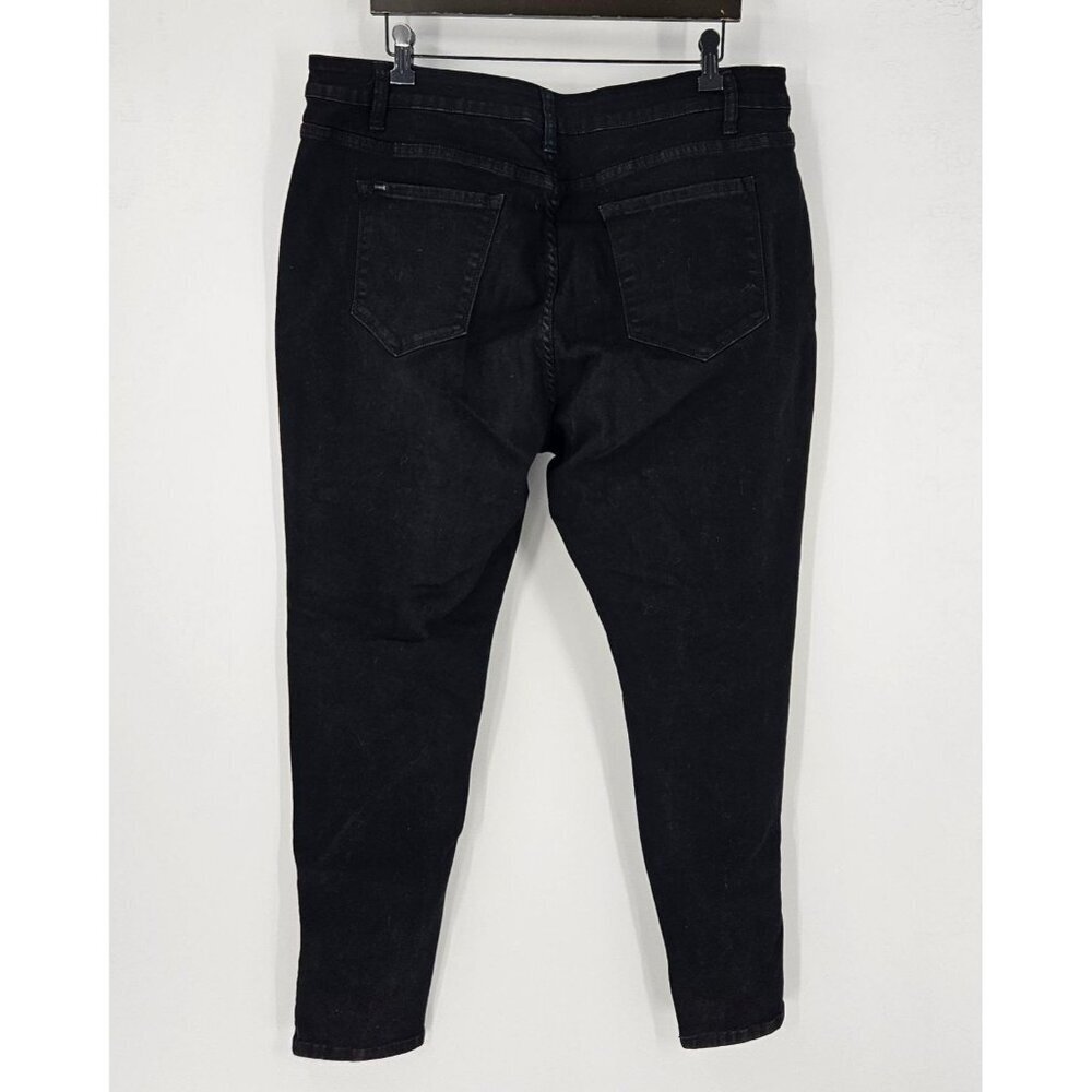 City Chic Womens Sz 20 Black Straight Leg Stretch Jeans High-Rise Zip Pocket/Hem - Picture 2 of 4
